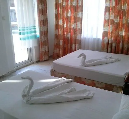 Otel Monart Luna Playa 2*