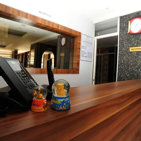 酒店 Monart Luna Playa